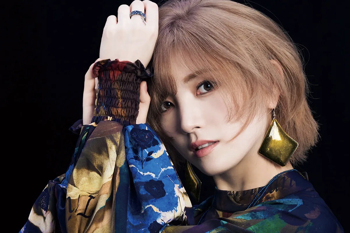 元AKB48 岡田奈々　ソロデビューアルバムのジャケ写＆新アー写解禁！「裏切りの優等生」ほか収録曲も明らかに