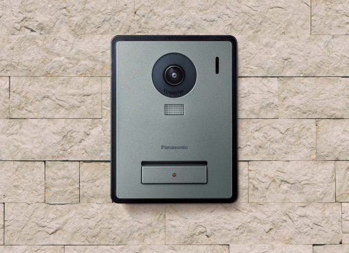 プロが推すホームセキュリティ家電を一挙に紹介！ スマホと繋がるドアホンも?!
