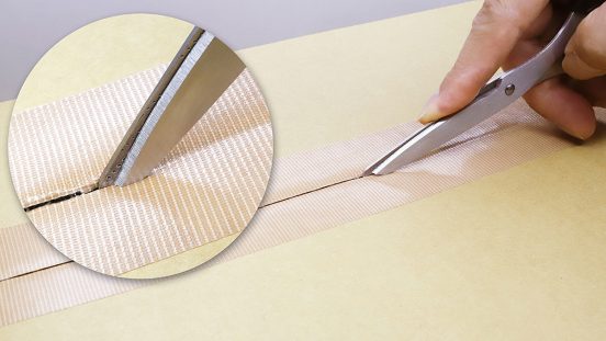 握って刺して切る！ 手間いらずのクツワ「二刀派ハサミ」で段ボール開梱ツールの使い勝手はここまで進化した