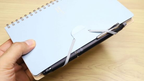 荷物を軽量化！ ペンを挟める新設計ノート「Penott(ペノット)」がビジネスパーソンにおすすめな理由