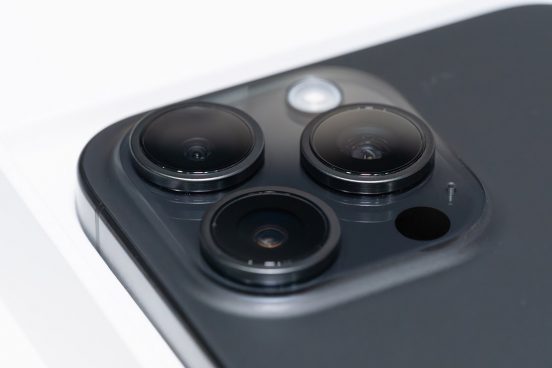 Proは大型化？ iPhone 16のサイズと重量が完全判明か