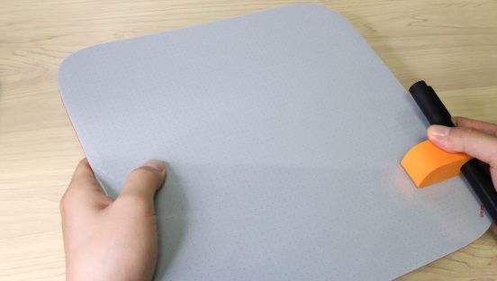 サイズも重さも新しい！ オンライン会議仕様の「ペーパーフリップボード」がホワイトボードの常識を変える!?