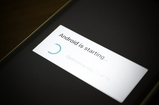 Androidスマホの「スナップショット」でクラッシュ続出！ 広がる戸惑い