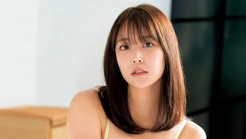白間美瑠が美バスト映えるランジェリー姿で大人セクシー【独占カット】