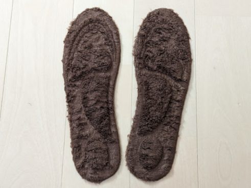 足元の冷え対策はヒラキの「HOT Limit やわらかインソールクッション」におまかせ