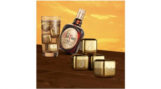 「オールドパー 12年」とアイスキューブをセットにした「オールドパー 12年 オリジナルアイスキューブセット」登場