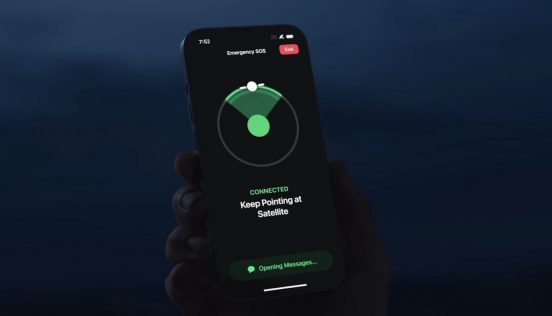 iPhone 14の「衛星SOS機能」が無料期間を1年延期。日本はまだ？