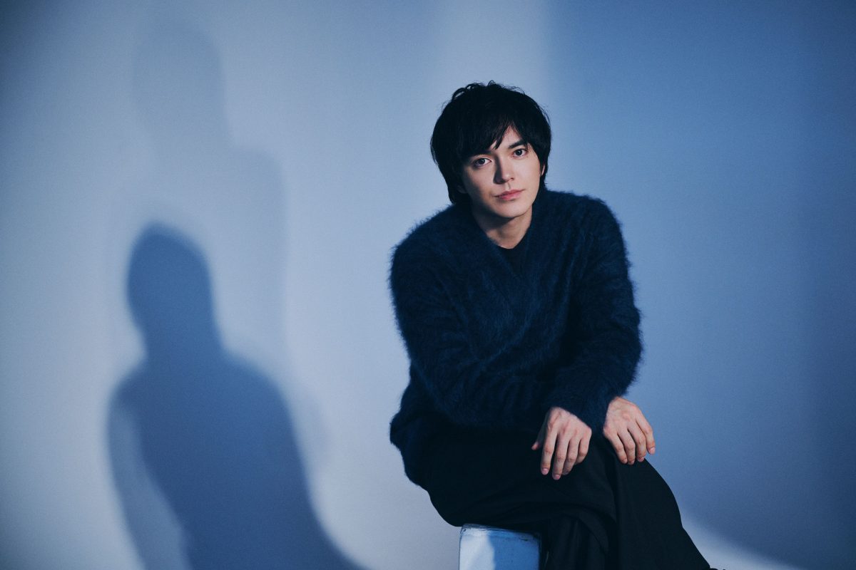俳優・林遣都が今ハマっているモノ「何周もして、やっとたどり着きました」映画『隣人X -疑惑の彼女-』公開インタビュー