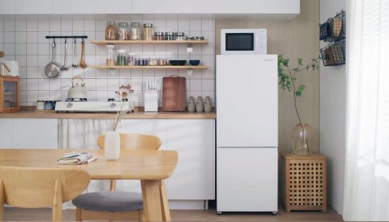 最上段の奥まで手が届く。ハイセンスの背の低い冷凍冷蔵庫「HR-G260HW」登場