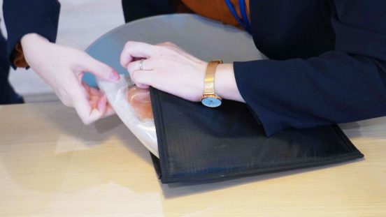 入れるだけで「チキンが驚くほどジューシー」アイリスオーヤマ「なるほど調理家電」を見に行った
