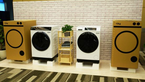 「まっ直ぐドラム＝高性能は常識」アクア、コンパクトな洗濯乾燥機で「ななめドラム」と真っ向勝負