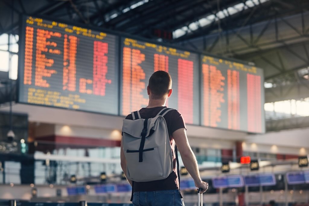 パスポートも航空券もビザもなし！ 世にも奇妙な密航者が米で見つかる