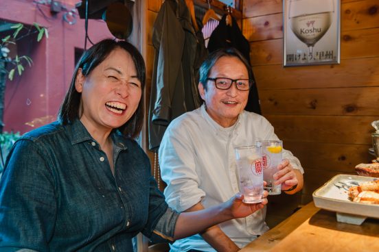 【東京・沿線ぶらり酒】「酒とつまみ」初代編集長が三鷹で故郷と酒場を語る噺
