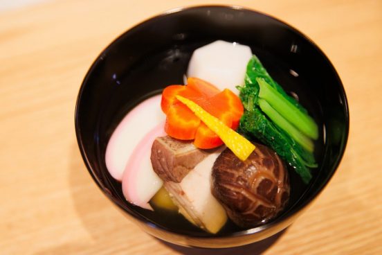 正月料理「雑煮」は地域によってどう違う？ 室町時代に遡る起源と全国5都市のご当地レシピ