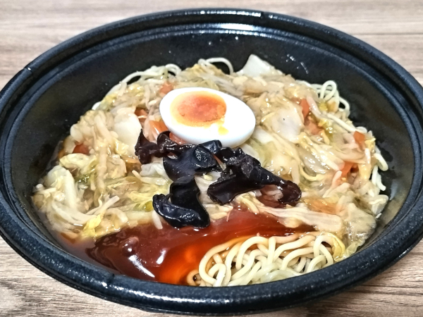 野菜もボリューム感もイイ！ ローソン「1／2日分の野菜が摂れるあんかけ焼そば」