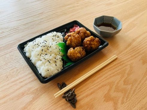 ファミマの「おろしタツタ弁当（ゆずぽん酢）」は旨味と酸味の二刀流