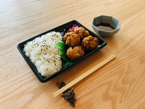 ファミマの「おろしタツタ弁当（ゆずぽん酢）」は旨味と酸味の二刀流