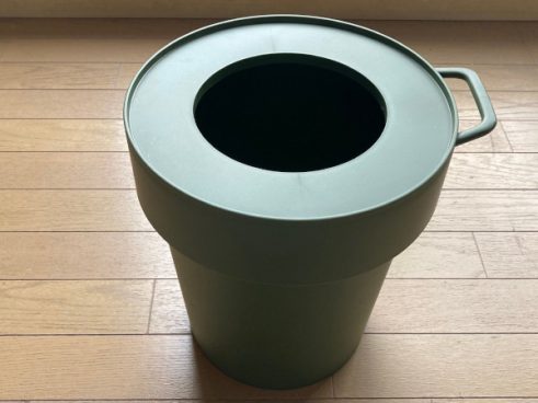 ディノス、壁に掛けられるダストボックスは床掃除もラクラク便利