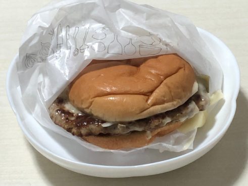 チーズの海に溺れる！ モス「とびきりチーズ ～北海道産ゴーダチーズ使用～」