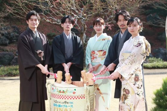 綾瀬はるか「新年ほっこりと優しく温かい気持ちになっていただけたら」上白石萌歌は井之脇海の号泣エピソードを明かす『義母と娘のブルースFINAL』制作発表