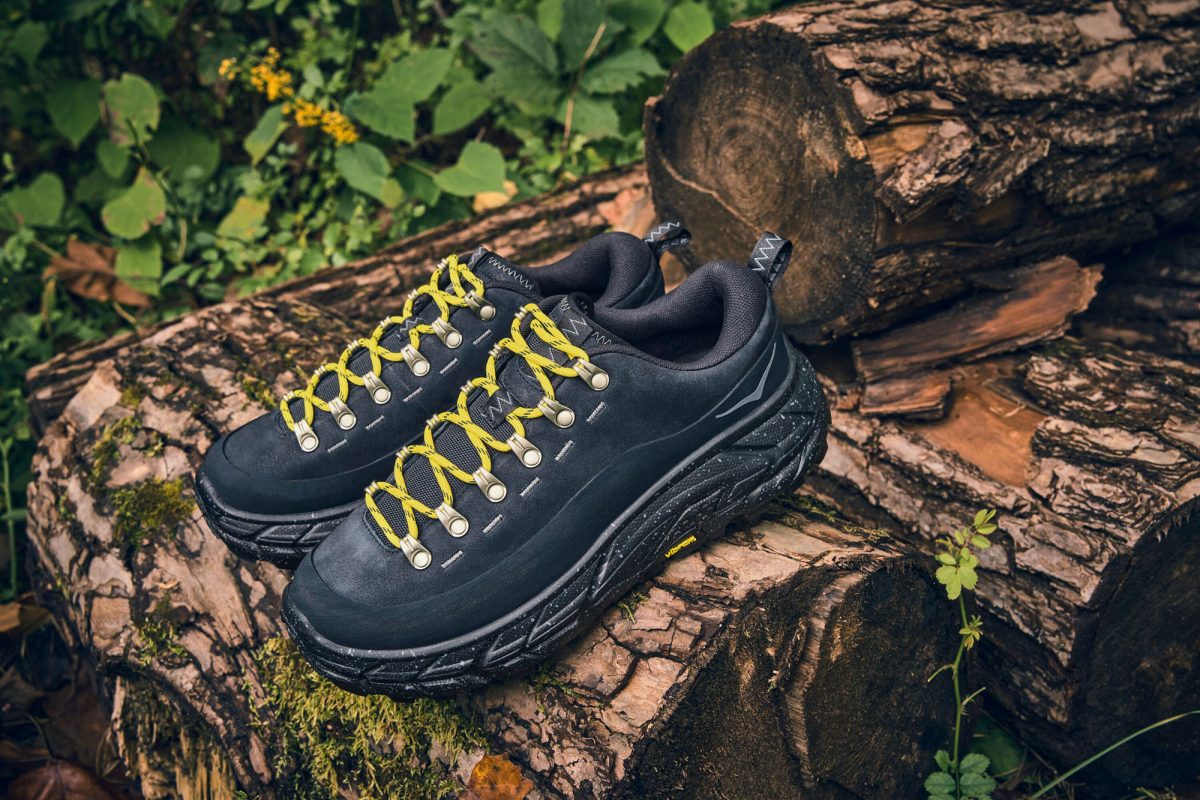 HOKAのハイクシューズをストリート向けにアレンジした「TOR SUMMIT」