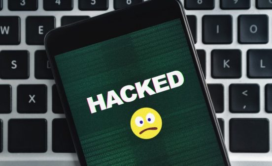 米国で「SIMスワップ」により1万7000ドルを騙し取られる事件が発生！PINコードは設定すべし