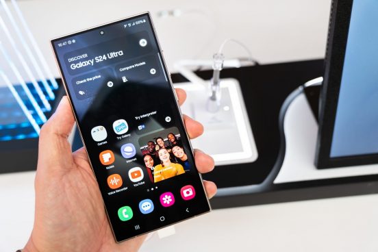 Galaxy S24 Ultra、AI機能がPixel 8 Proより最大8倍も高速！ チップ性能の差が反映されているかも
