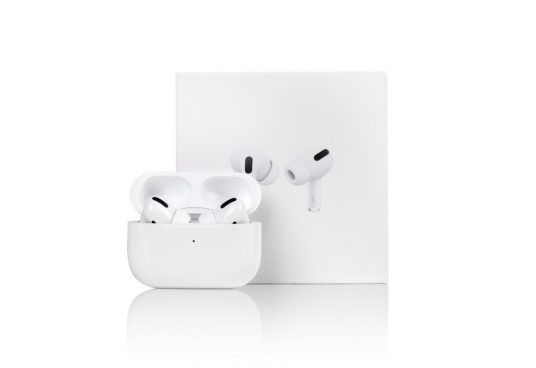 「AirPods Pro」、違う名前になる可能性があった！ 社員が猛反対した案とは…