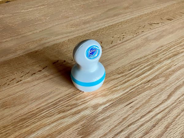 ニッセンで発見。頑固な水アカに「ズバっと 鏡のウロコ取りクリーナー」