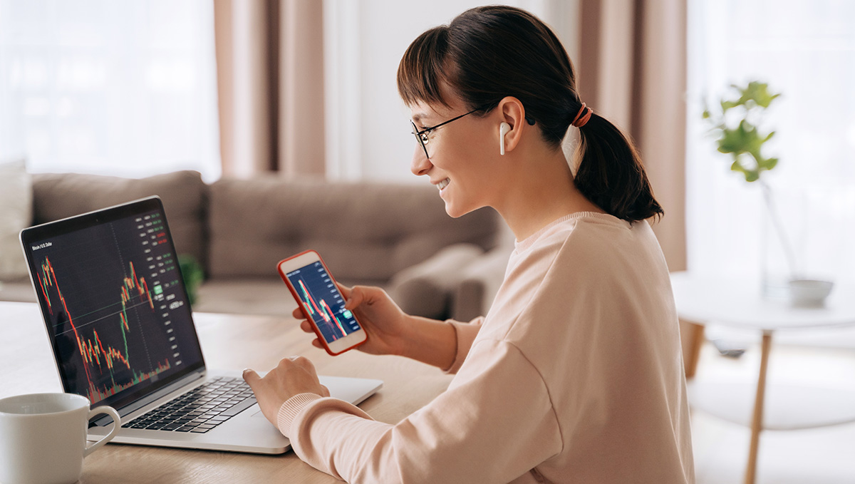 株主優待でスマホの月額料金がタダに？ 新NISAで買いたいスマホ関連銘柄とは