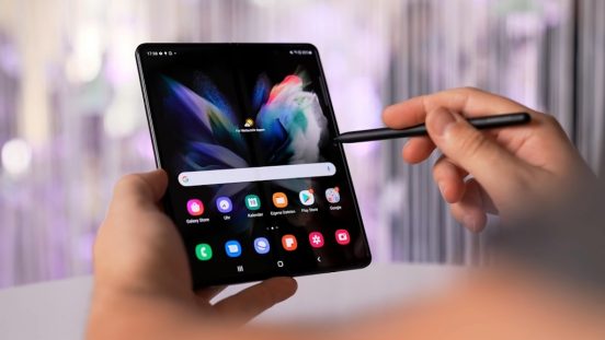 サムスン、廉価版「Galaxy Z Fold6」で折りたたみスマホ首位攻防戦へ