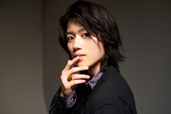 俳優・奥 智哉が今ハマっているモノ「味が好きで、食感も他とは違う」Huluオリジナル「十角館の殺人」インタビュー