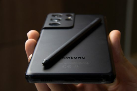 Galaxy S24 UltraのSペンが焦げ臭い？ サムスンは正常な現象であることを説明
