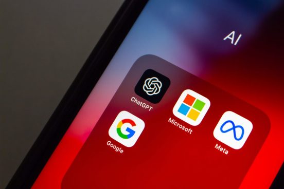 「iPhone 16」シリーズではRAMか内蔵ストレージを増やす？ オンデバイスAIを動かすため