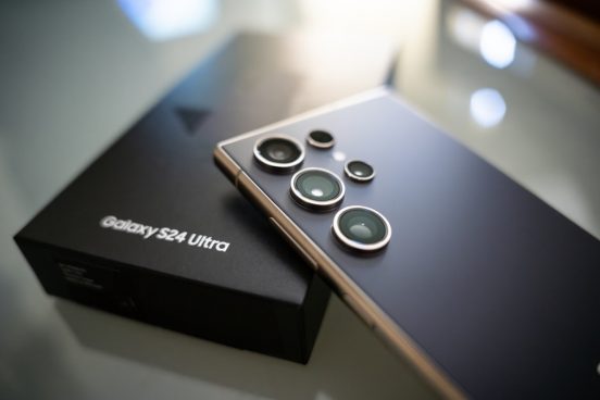 スマホの出荷台数でサムスンがアップルを追い抜いた！