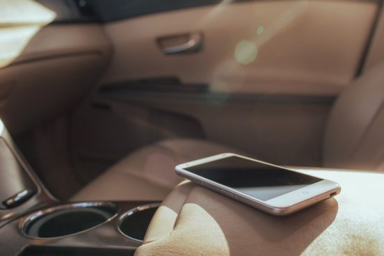 かつら、義歯、Tバック。ウーバーで意外な物が忘れられていた