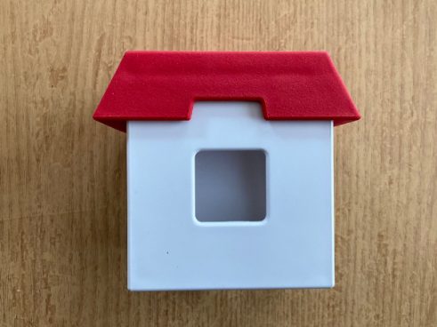 調理中のおたまや鍋ふた置きに困っている方必見！ ハウス型のキッチンスタンドで可愛くちょい置き