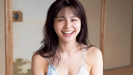 NGT48・本間日陽、アイドル人生を締めくくるビキニショットで晴れやか笑顔【独占カット】