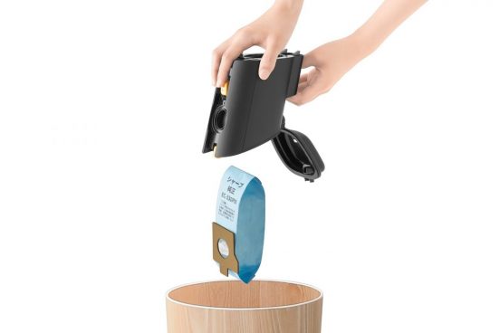 ハウスダスト・花粉が舞い散らない！紙パック式掃除機の進化モデルと店頭での選び方