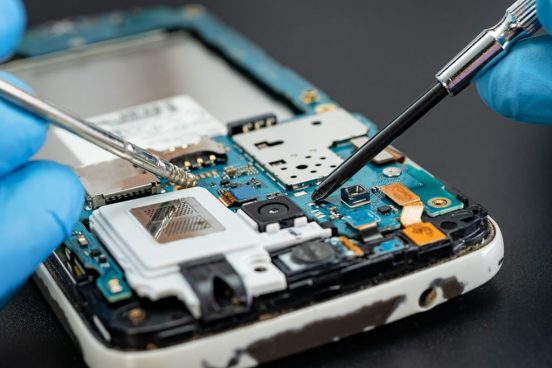「Pixel」の修理をもっと簡単にしたいグーグル、驚きの最終目標を明かす！