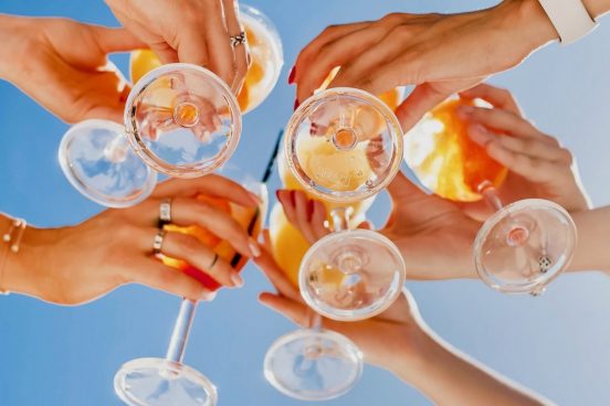 飲酒中・飲酒後のNG行為は？悪酔いせずお酒を楽しむ“適正飲酒”の基礎知識
