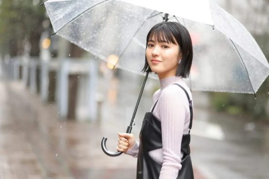 『キングオージャー』リタ役・平川結月が1st写真集を発売　雪遊びや部屋着、プールなど無邪気な素顔で魅了「私自身を知って」