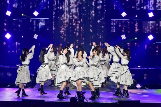 乃木坂46が「ガルアワ」ライブステージラストに登場「Monopoly」「おひとりさま天国」「チャンスは平等」を披露【GirlsAward 2024 S/S】