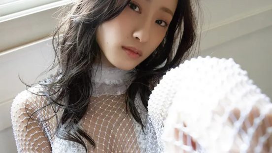澄田綾乃が“スケスケ”にもほどがあるメッシュドレスでセクシー全開【独占カット】