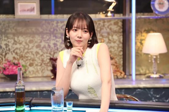 岡田紗佳の“罰ゲーム耐性”に一同仰天！伊藤歩、FANTASTICS中島颯太らが“一撃で笑わせる変顔”披露『酒のツマミになる話』