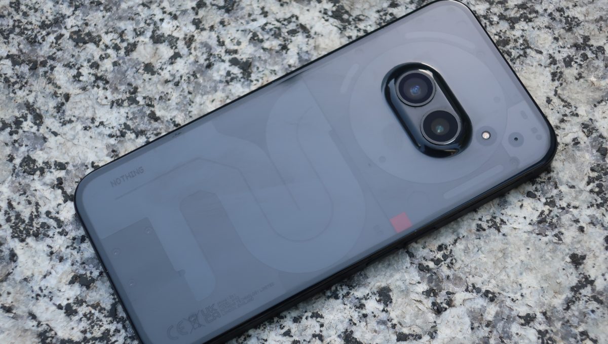 デザインだけじゃない、Nothing Phone (2a)は人とスマホの関係性を見直す設計思想が魅力