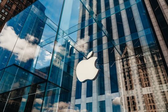 iPhoneの組み立て、作業員の50%がロボットに置き換えられていることが判明