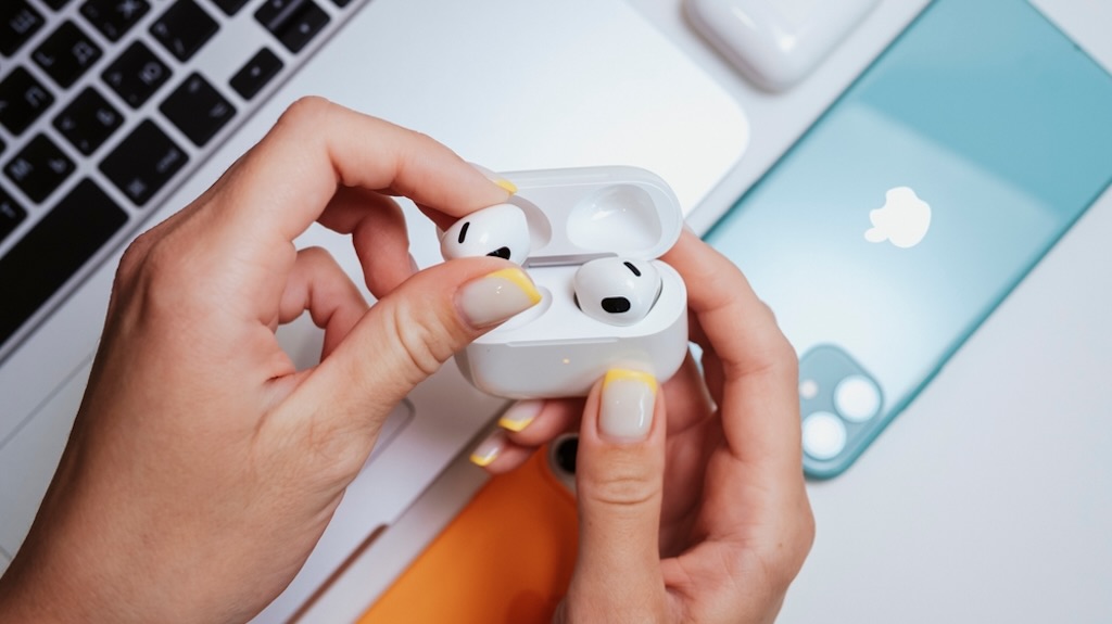 「macOS Sequoia」で「AirPods」のオーディオが調整できるように！