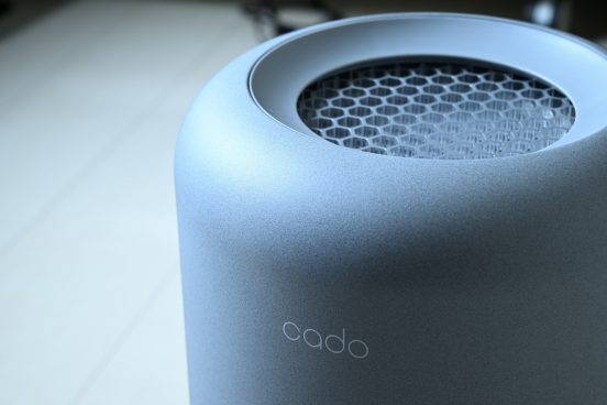 自分は気づかぬ「自宅臭」にcado「SAP003」を。日々のニオイ問題に光を当てる秀作