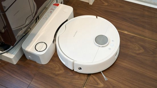 ついに「完全自動」へ！ 水道直結で話題の「SwitchBot お掃除ロボットS10」を家電ライターが絶賛